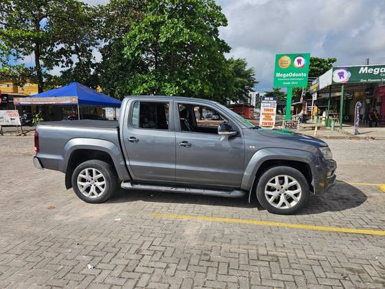VOLKSWAGEN AMAROK 3.0 V6 TDI DIESEL HIGHLINE CD 4MOTION AUTOMÁTICO
